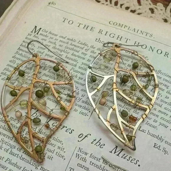 Vintage set  of 5 goldtone drop dangle earrings - Picture 9 of 12